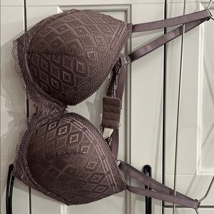 Elegant Lace Women's Bra in purpley brown